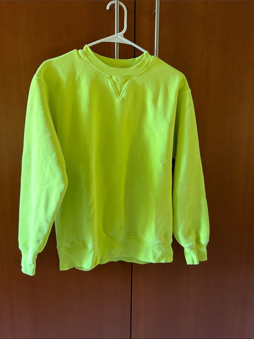 Tna Aritzia Womens Neon Green Long Sleeve Crew Neck Sweatshirt  sz Small